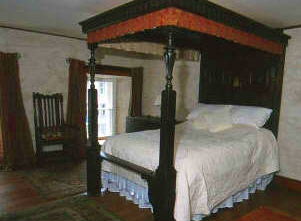 4 Poster Bed in Pen House, Historic Accommodation in Whithorn